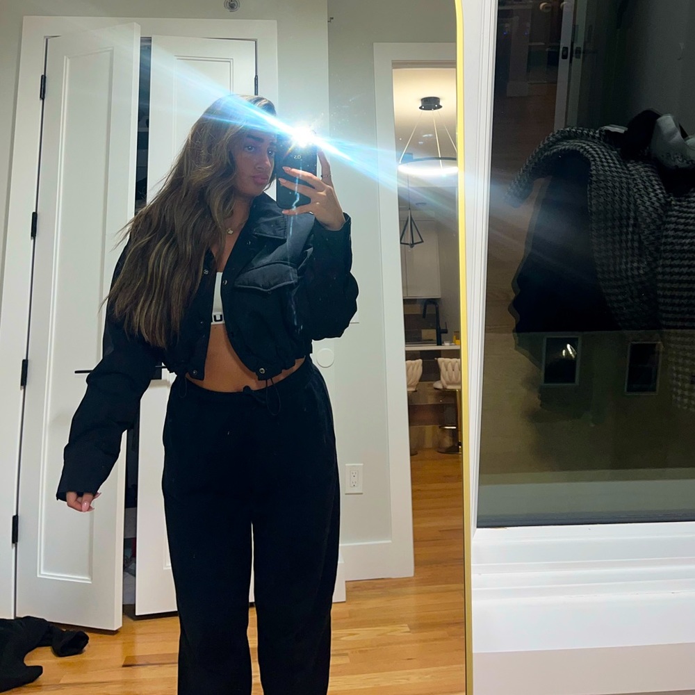 Basra black cropped bomber jacket SZ medium.